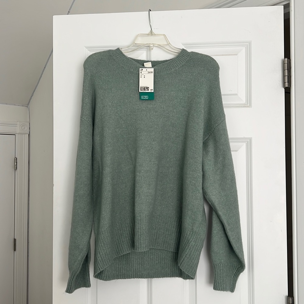 Green sweater from H&M, size M but runs large, tags still on!